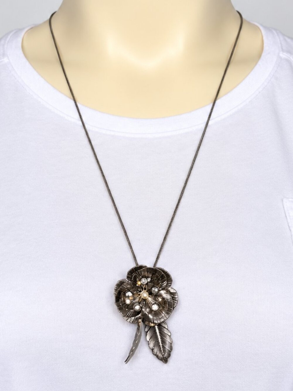 Adjustable Pull Bolo Necklace Floral Rhinestone Leaf Slider